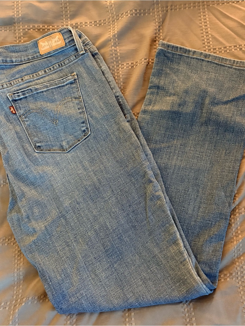 Women’s Levi Straight Leg Jeans